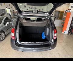 DACIA DUSTER 1.5 dci Limited U. Navigat. - 8