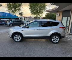 Ford Kuga 2.0 TDCI 140 CV 4WD Powershift - 3