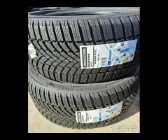 235/45/18 brigestone nuove