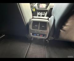 Volkswagen Touran 2.0 TDI 150 CV - 7 POSTI - 19
