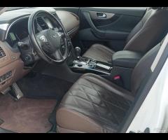 Infiniti FX FX30d GT - 9