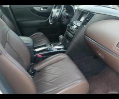 Infiniti FX FX30d GT - 13