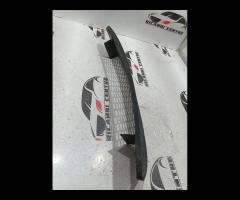 GRIGLIA ANTERIORE INFERIORE CENTRO BMW E88/E82 M S - 5