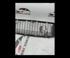 GRIGLIA ANTERIORE INFERIORE CENTRO BMW E88/E82 M S - 7