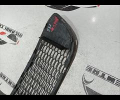 GRIGLIA ANTERIORE INFERIORE CENTRO BMW E88/E82 M S - 9