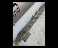 TRAVERSA RINFORZO PARAURTI POSTERIORE LAND ROVER F - 6