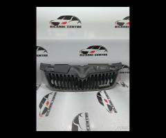 GRIGLIA PARAURTI FRONTALE SKODA FABIA 2 5J0853668C - 1