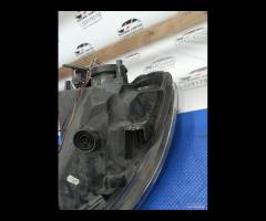 FARO FANALE ANTERIORE DESTRA OPEL VIVARO A 8200701