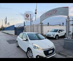 Peugeot 208 PureTech 82 5 porte Allure