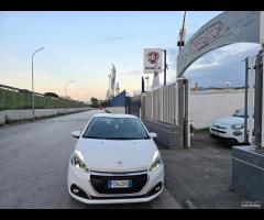 Peugeot 208 PureTech 82 5 porte Allure