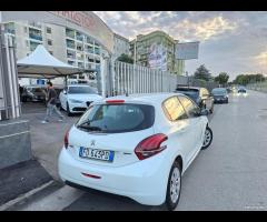 Peugeot 208 PureTech 82 5 porte Allure