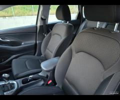 Hyundai i30 1.6 CRDi 110CV 5 porte Comfort - 8