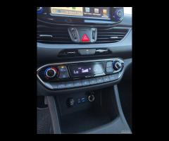 Hyundai i30 1.6 CRDi 110CV 5 porte Comfort - 12
