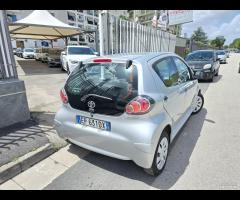 Toyota Aygo 1.0 12V VVT-i 5 porte Lounge Connect - 6