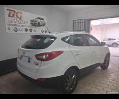 Hyundai iX35 1.7 CRDi Xpossible unico prop 2013 - 10