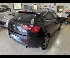 GIULIETTA 2.0 JTDM-2 Distinctive
