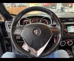 GIULIETTA 2.0 JTDM-2 Distinctive - 15