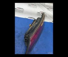 FARO FANALE POSTERIORE INTEGRATO NEL PORTELLONE DX - 5