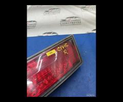 FARO FANALE POSTERIORE INTEGRATO NEL PORTELLONE DX - 7