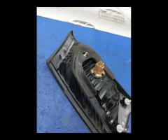 FARO FANALE POSTERIORE INTEGRATO NEL PORTELLONE DX - 14