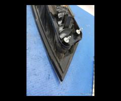 FARO FANALE POSTERIORE INTEGRATO NEL PORTELLONE DX - 16