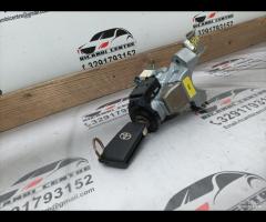 BLOCCHETTO ACCENSIONE CON CHIAVE TOYOTA YARIS \\ A - 5
