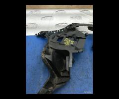 SUPPORTO STAFFA PARAURTI POSTERIORE SX LAND ROVER - 9