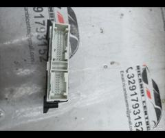 CENTRALINA SENSORI DI PARCHEGGIO RANGE ROVER VELAR - 8