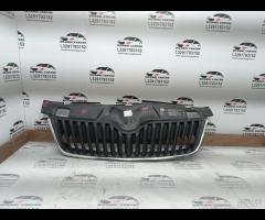 GRIGLIA PARAURTI ANTERIORE CENTRALE SKODA FABIA 20
