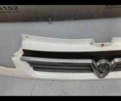 GRIGLIA PARAURTI ANTERIORE OPEL VIVARO 2004 820004