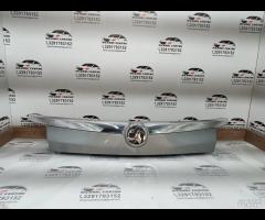 SPONDA MANIGLIA PORTELLONE POSTERIORE OPEL INSIGNI - 1