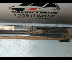 RINFORZO TRAVERSA PARAURTI SUPPORTO POSTERIORE AUD - 8