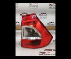 FANALE STOP POSTERIORE DESTRO ESTERNO 2011 FORD GA - 3