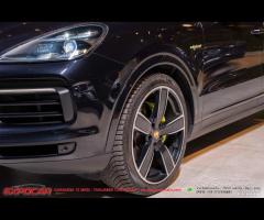 Porsche Cayenne CoupÃ© 3.0 V6 E-Hybrid EXPORT