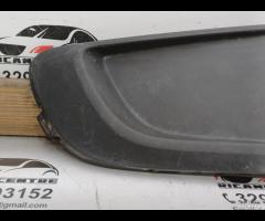 GRIGLIA VENTILAZIONE PARAURTI ANTERIORE DESTRA VOL - 4