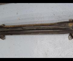 TRAVERSA PARAURTI ANTERIORE VOLKSWAGEN CADDY 2010 - 10