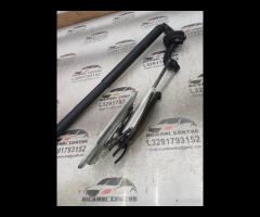 PISTONE PORTELLONE POSTERIORE DX+SUPPORTO 2010 MER - 21