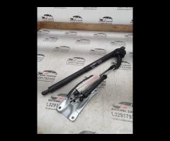 PISTONE PORTELLONE POSTERIORE DX+SUPPORTO 2010 MER - 24