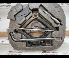 KIT EMERGENZA ATTREZZI SOLLEVATORE RUOTA JAGUAR XF - 5