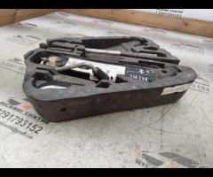 KIT EMERGENZA ATTREZZI SOLLEVATORE RUOTA MINI R50 - 21
