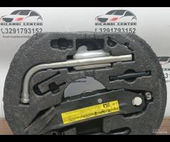 KIT EMERGENZA ATTREZZI SOLLEVATORE RUOTA AUDI A3 1 - 3