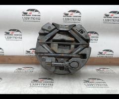 KIT EMERGENZA ATTREZZI SOLLEVATORE RUOTA FORD FOCU - 2