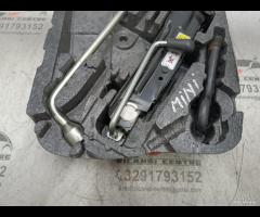 KIT EMERGENZA ATTREZZI SOLLEVATORE RUOTA MINI R56 - 21