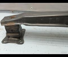 RINFORZO TRAVERSA PARAURTI POSTERIORE SEAT LEON II