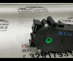 ATTUATORE SERRATURA CHIUSURA PORTELLONE MERCEDES C - 5