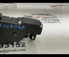 ATTUATORE SERRATURA CHIUSURA PORTELLONE MERCEDES C - 6