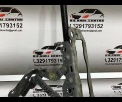 CERNIERA COFANO ANTERIORE CON MOLLA A GAS DESTRA M - 5
