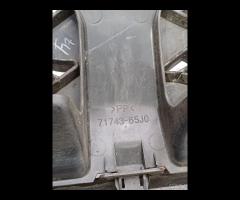 GRIGLIA PARAURTI ANTERIORE GRIGLIA RADIATORE SUZUK - 18