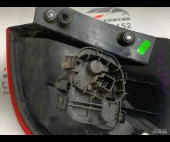 FARO FANALE STOP POSTERIORE SX MITSUBISHI COLT VI - 23