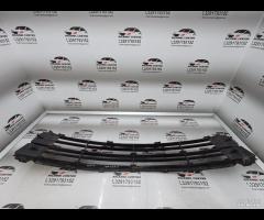 GRIGLIA RADIATORE PARAURTI ANTERIORE INFERIORE MAZ - 12